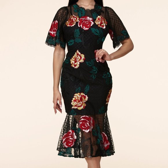 L'ATISTE Dresses & Skirts - H.P. ⭐NWT -ELEGANT EMBROIDERED FLORAL LACE DRESS